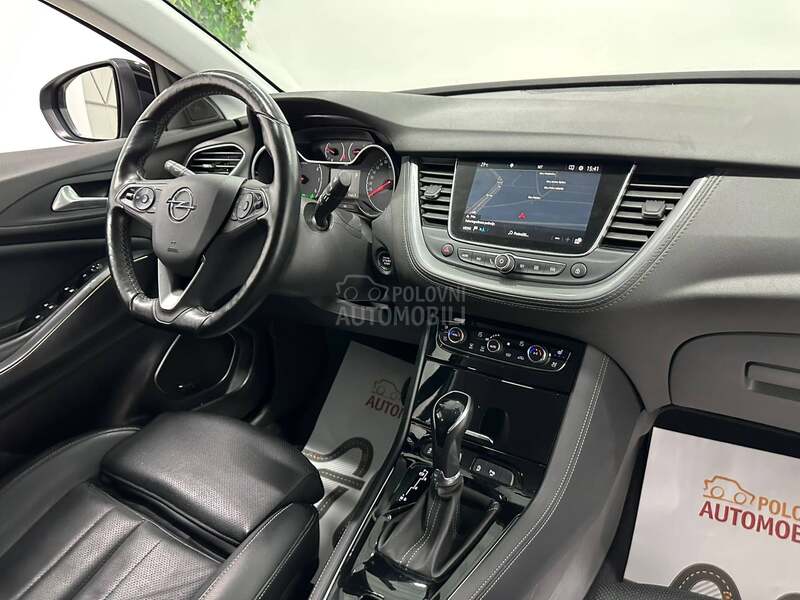 Opel Grandland X 1.2 INNOVATION