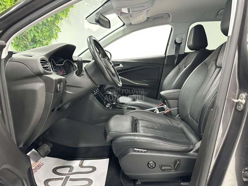 Opel Grandland X 1.2 INNOVATION