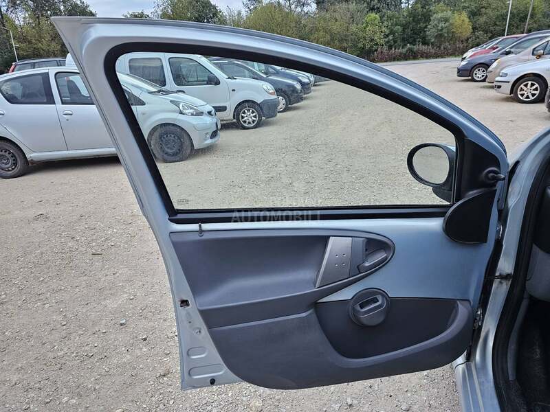 Toyota Aygo 1,0 L iz CH