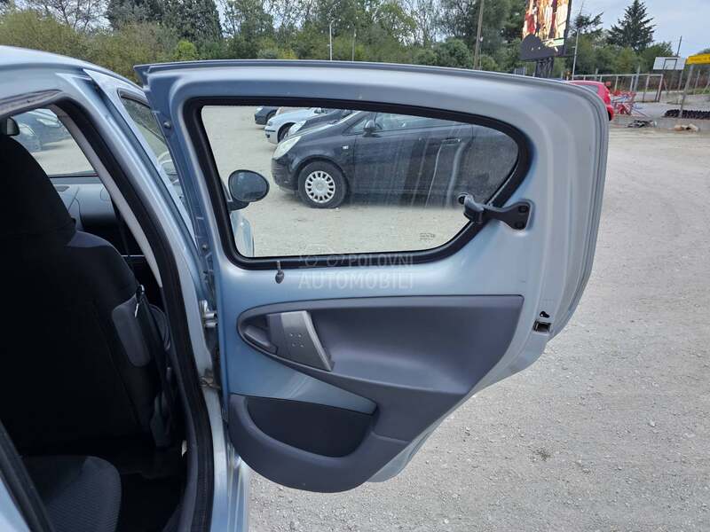 Toyota Aygo 1,0 L iz CH