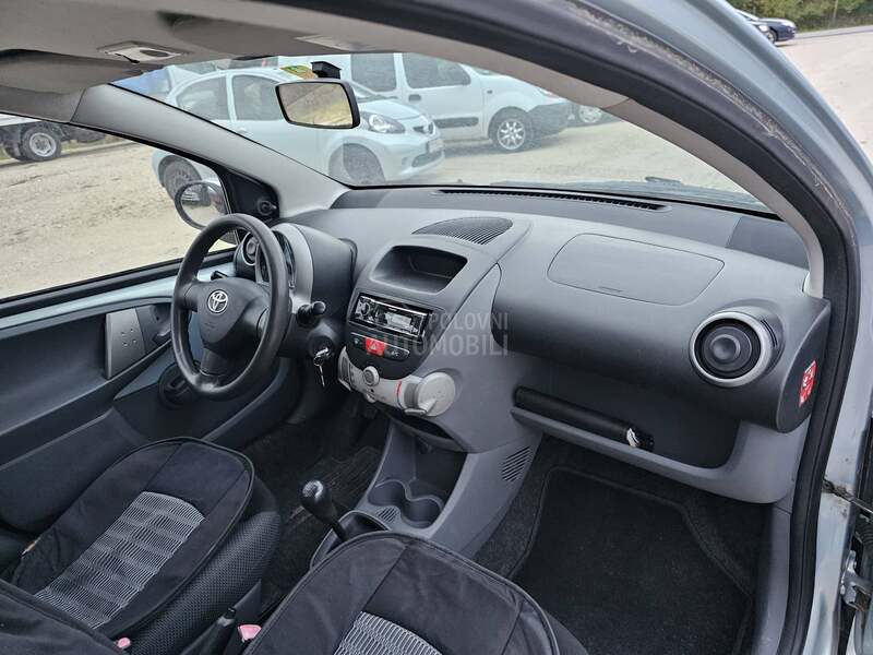 Toyota Aygo 1,0 L iz CH