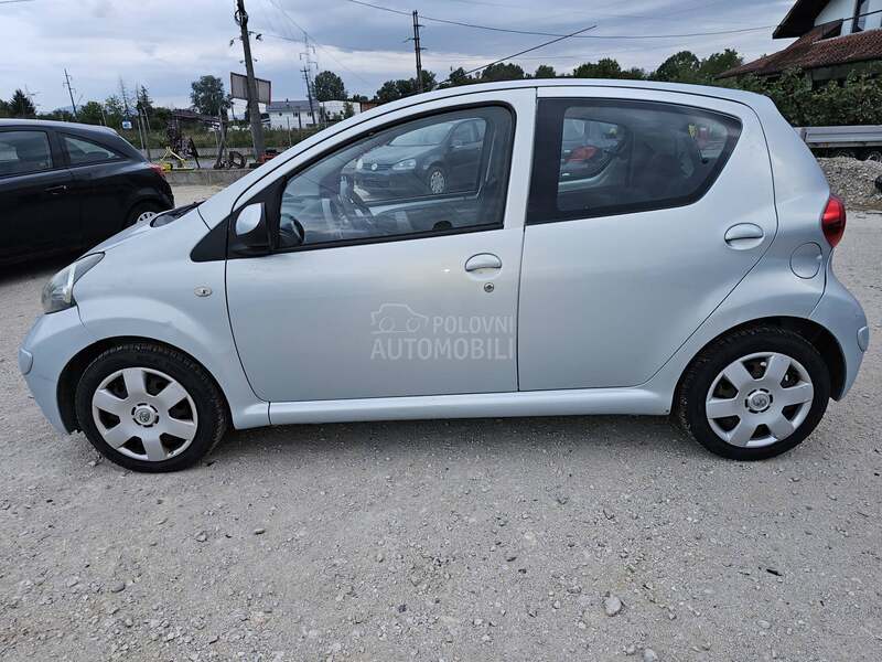 Toyota Aygo 1,0 L iz CH