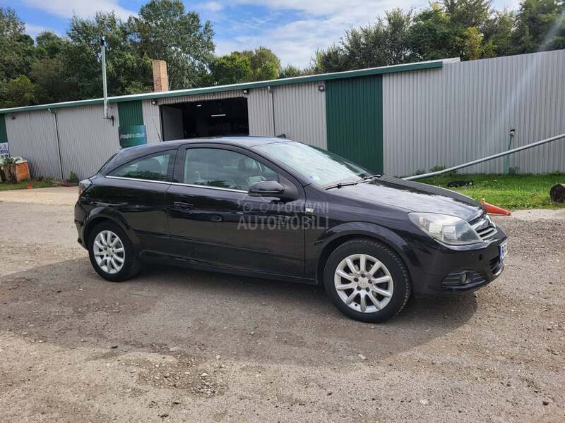 Opel Astra H 1.7 GTC