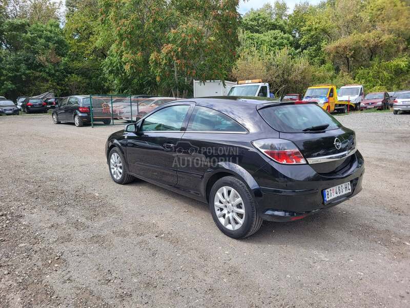 Opel Astra H 1.7 GTC