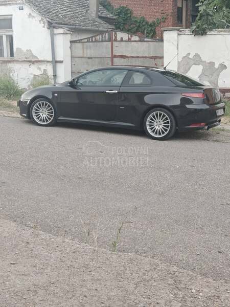 Alfa Romeo GT 1.9 jtd
