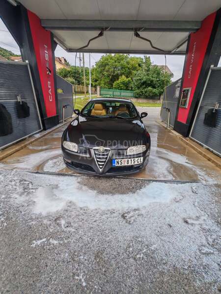 Alfa Romeo GT 1.9 jtd