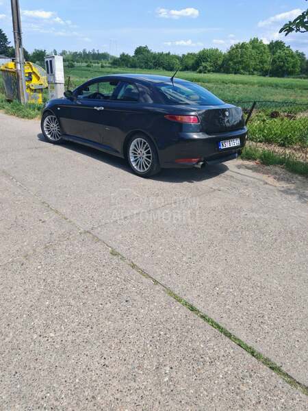 Alfa Romeo GT 1.9 jtd