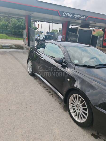 Alfa Romeo GT 1.9 jtd