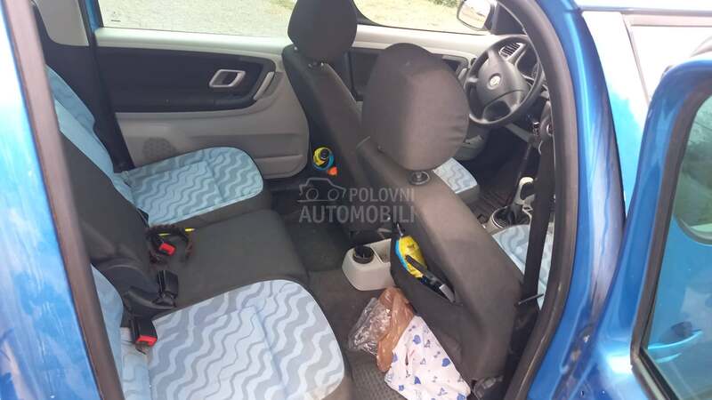 Škoda Roomster 