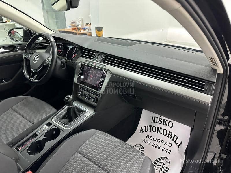 Volkswagen Passat B8 2.0 TDI Acc Nav Led
