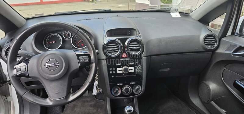 Opel Corsa D 1.2