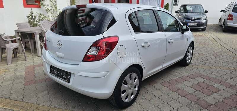 Opel Corsa D 1.2