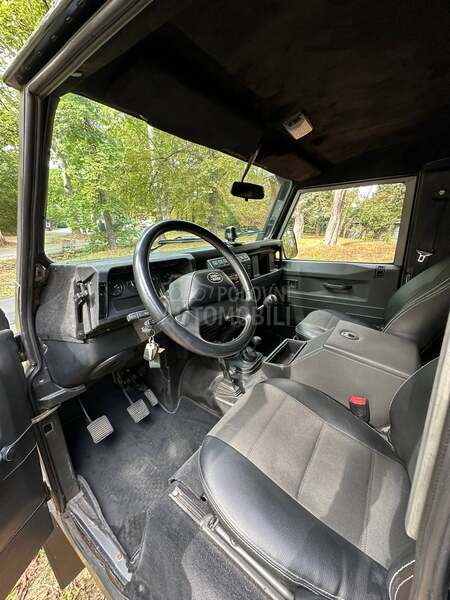 Land Rover Defender 2.5 TD5