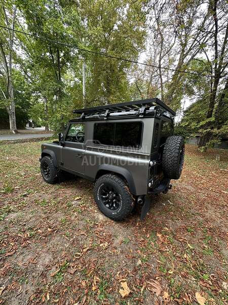 Land Rover Defender 2.5 TD5