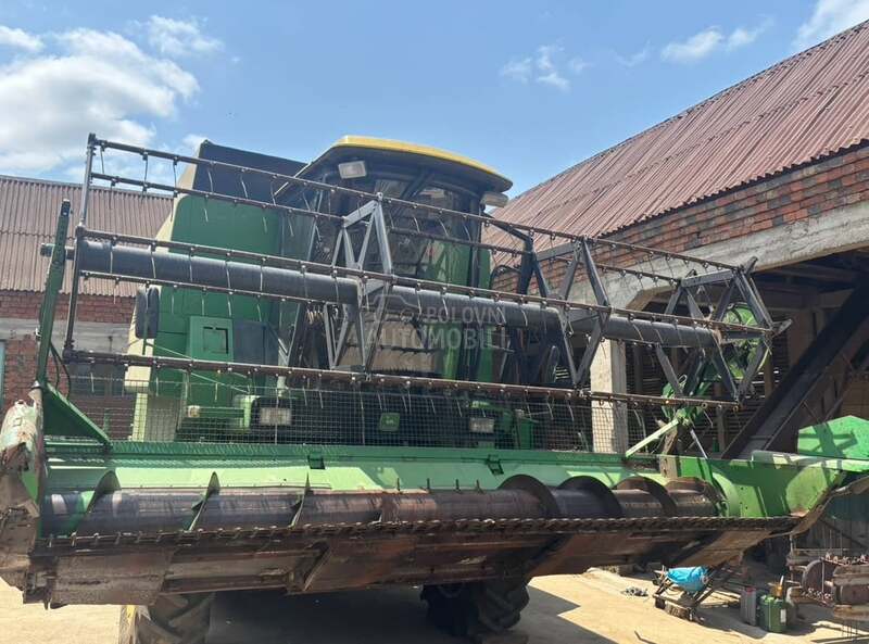 John Deere 1075