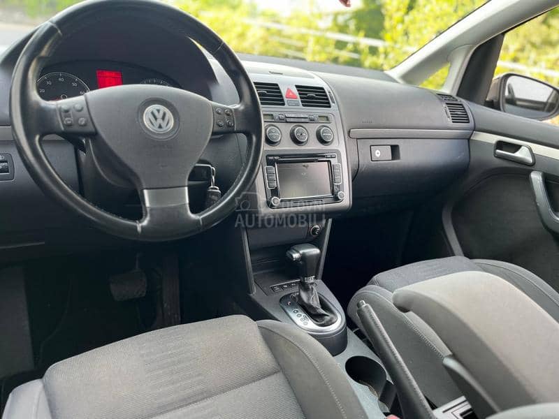 Volkswagen Touran 1.4tsi