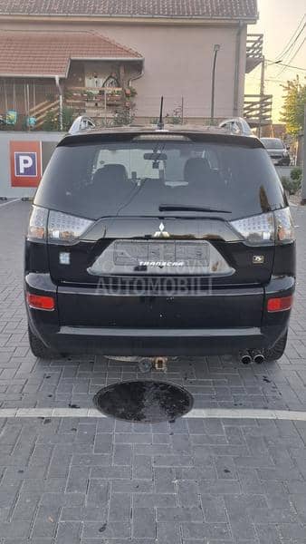 Mitsubishi Outlander  Mitsubishi Outlander