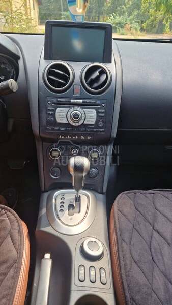 Nissan Qashqai + 2 
