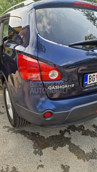 Nissan Qashqai + 2 