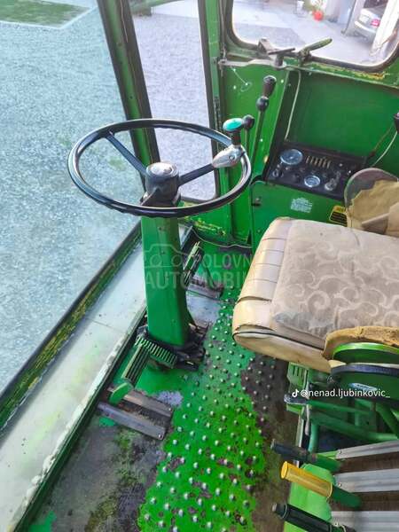 John Deere 960