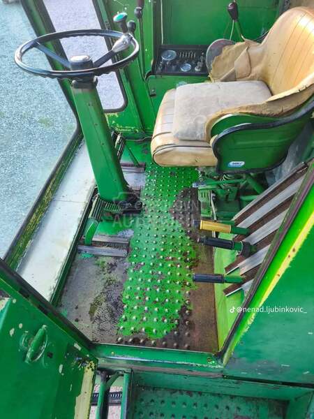 John Deere 960