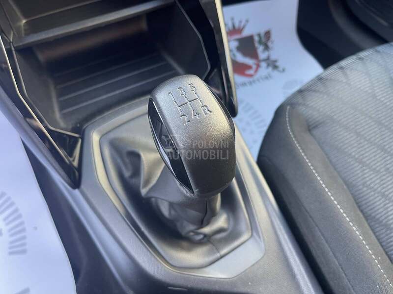 Peugeot 208 1.2 B