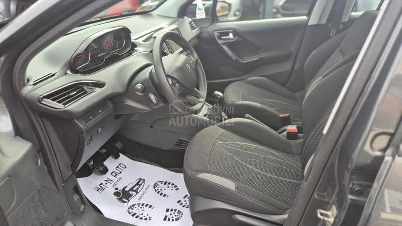 Peugeot 208 1.4BTNG 98000 k m