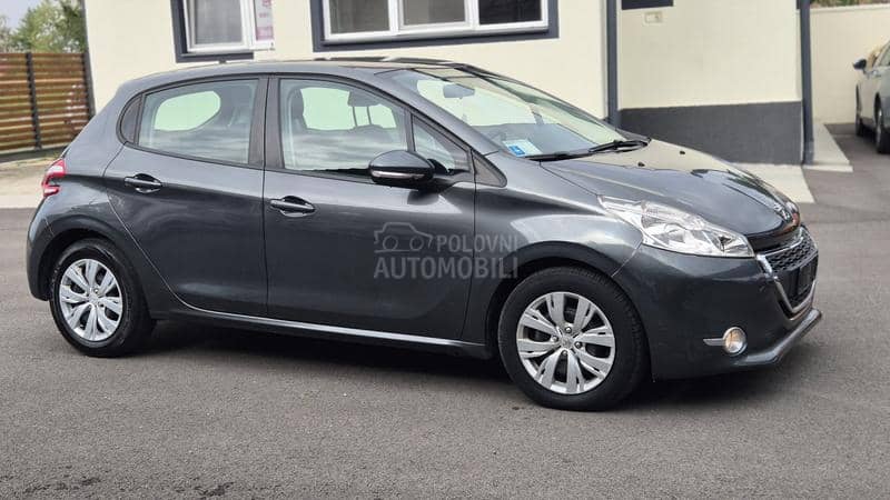 Peugeot 208 1.4BTNG 98000 k m