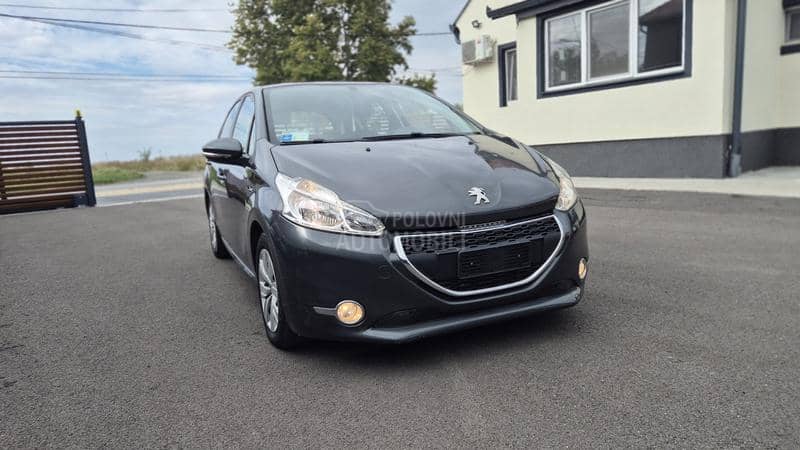 Peugeot 208 1.4BTNG 98000 k m