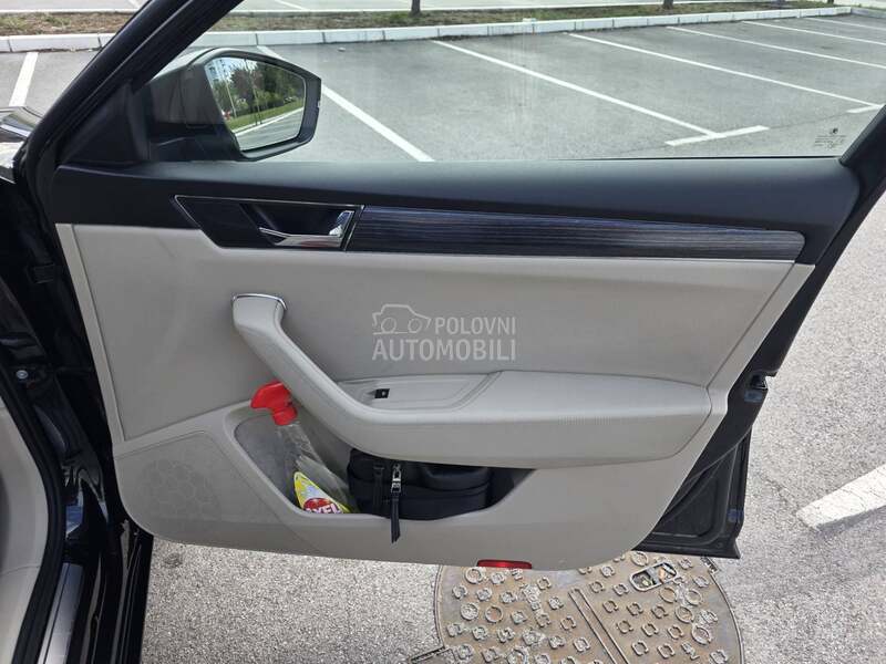 Škoda Superb TOTALNI FUL