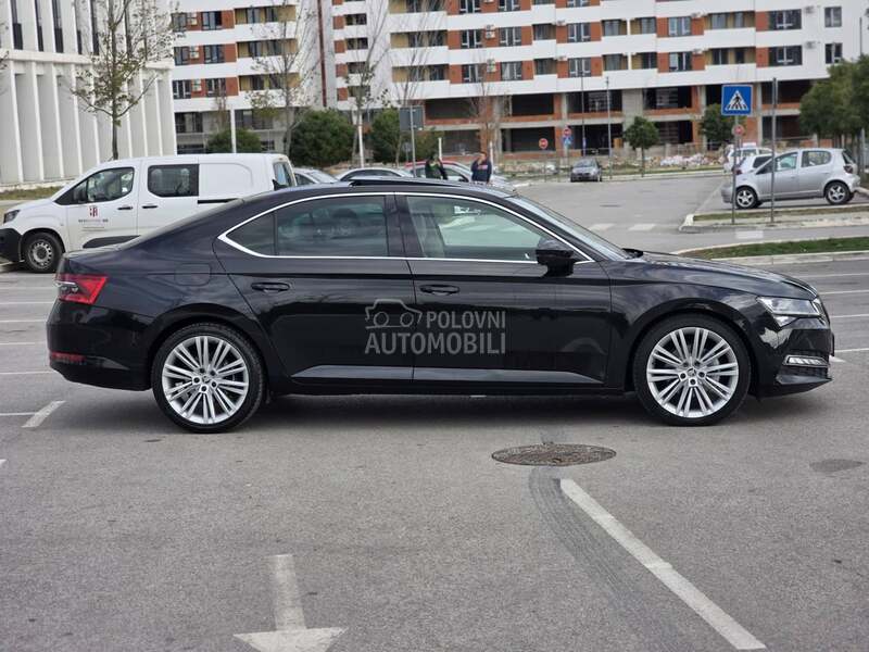 Škoda Superb TOTALNI FUL