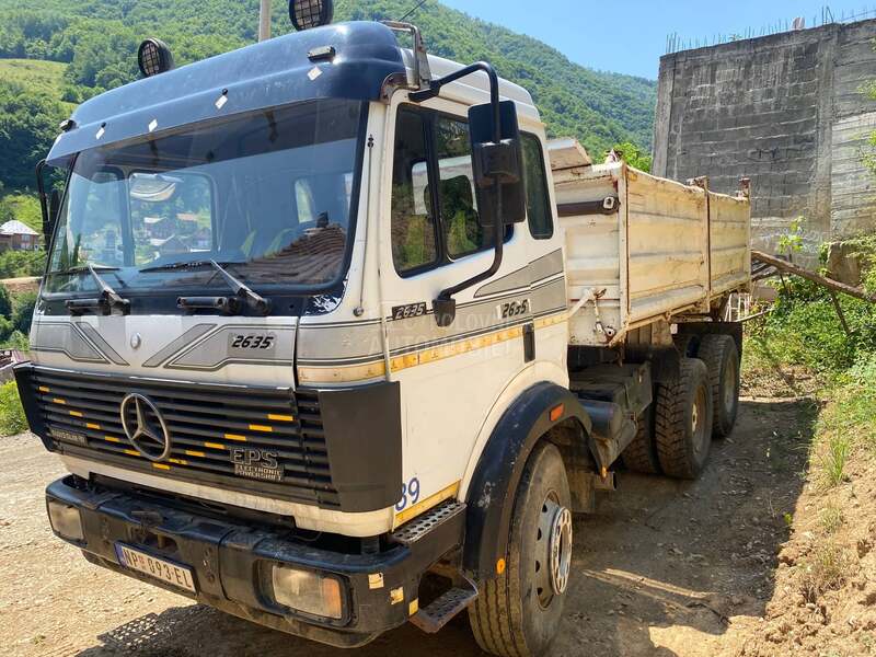 Mercedes Benz 2635