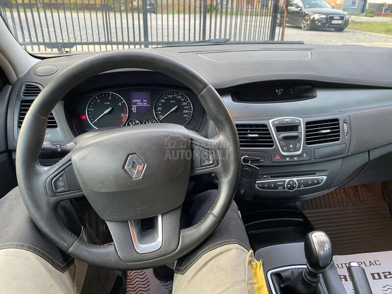 Renault Laguna 