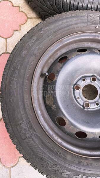 Semperit 195/65 R15 Zimska