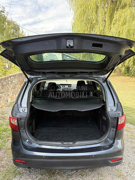 Mazda 5 