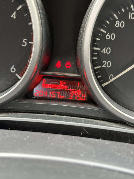 Mazda 5 