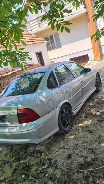 Opel Vectra B 