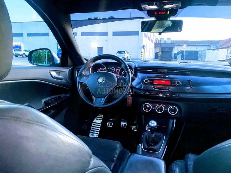 Alfa Romeo Giulietta 