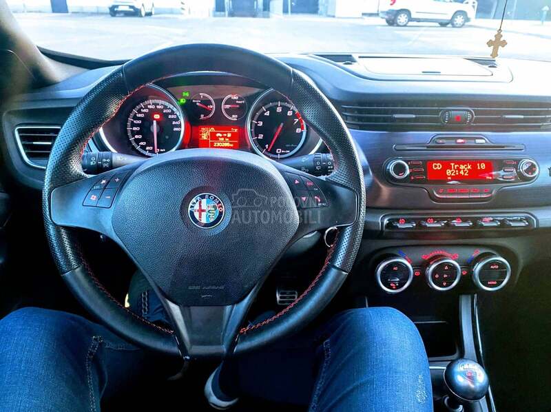 Alfa Romeo Giulietta 