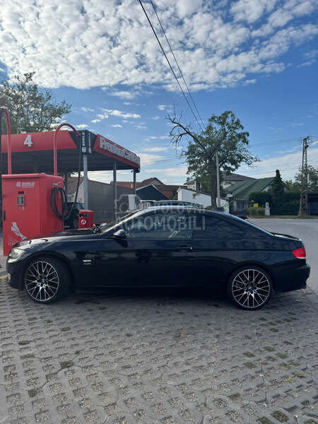 BMW 320 e92