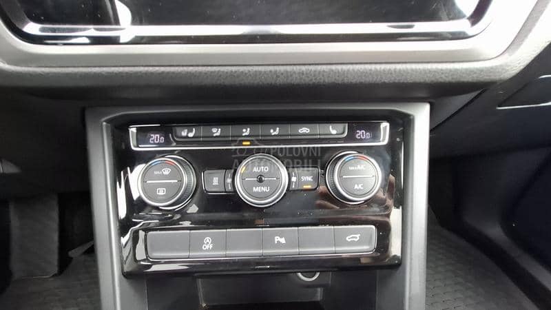 Volkswagen Touran 1.4b DSG 7s nav