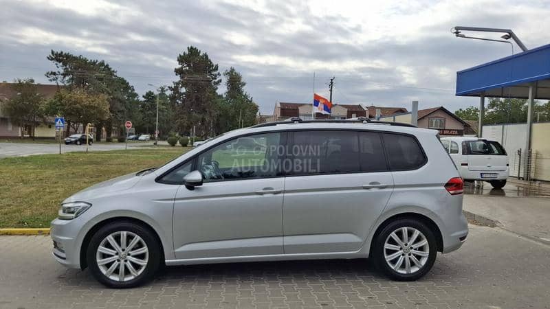 Volkswagen Touran 1.4b DSG 7s nav