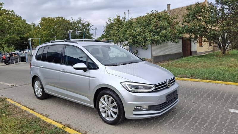 Volkswagen Touran 1.4b DSG 7s nav