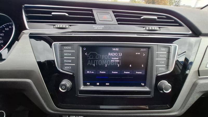 Volkswagen Touran 1.4b DSG 7s nav