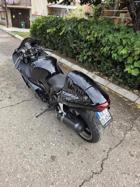 Suzuki gsx1300r hayabusa