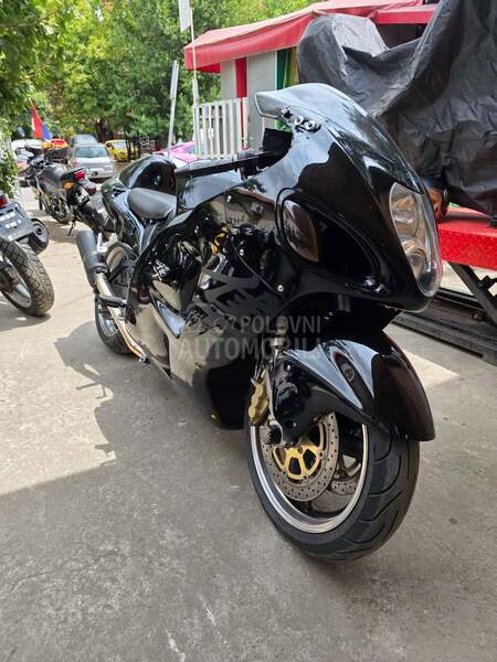 Suzuki gsx1300r hayabusa