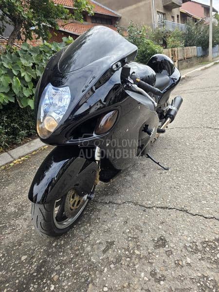 Suzuki gsx1300r hayabusa