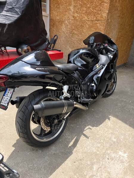 Suzuki gsx1300r hayabusa