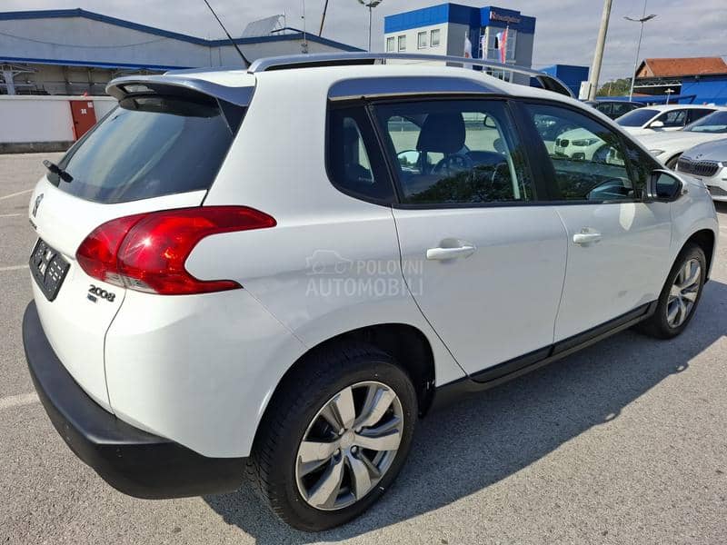 Peugeot 2008 1.6 ehdi Peugeot 2008 1.6 ehdi