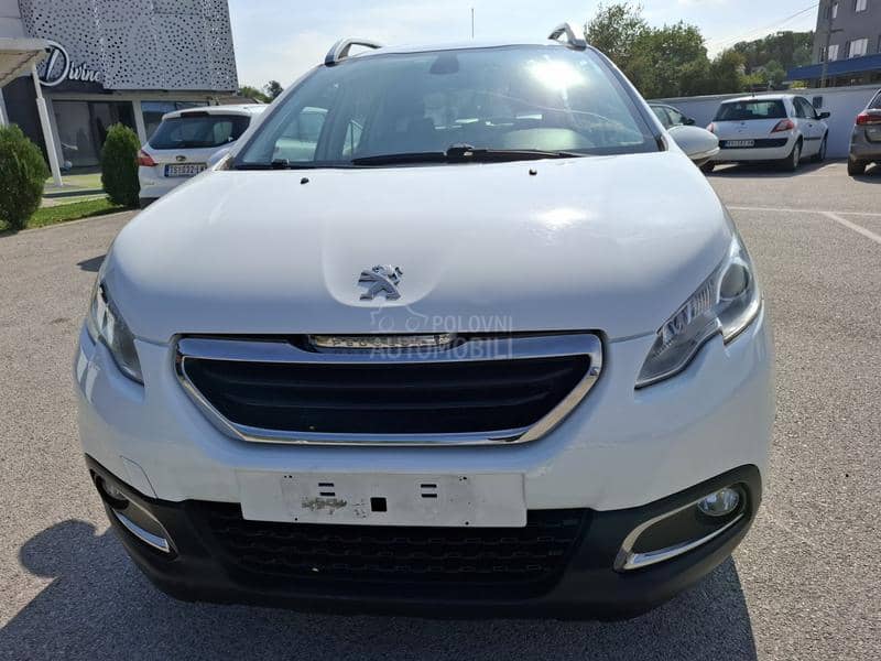 Peugeot 2008 1.6 ehdi Peugeot 2008 1.6 ehdi